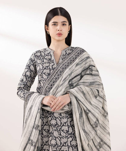 SAPPHIRE | UNSTITCHED 2 PIECE EMBROIDERED CAMBRIC SUIT