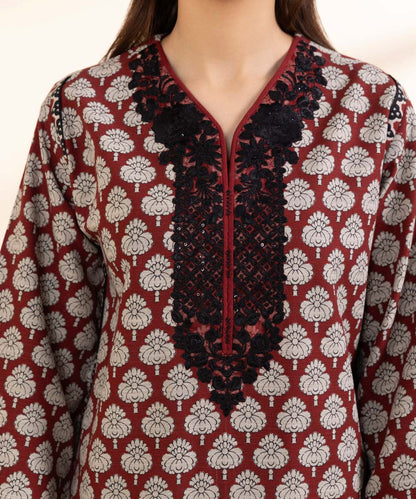 SAPPHIRE | UNSTITCHED 3 PIECE EMBROIDERED LIGHT KHADDAR SUIT