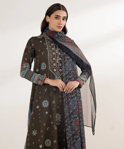 SAPPHIRE | UNSTITCHED 3 PIECE EMBROIDERED LIGHT LINEN SUIT