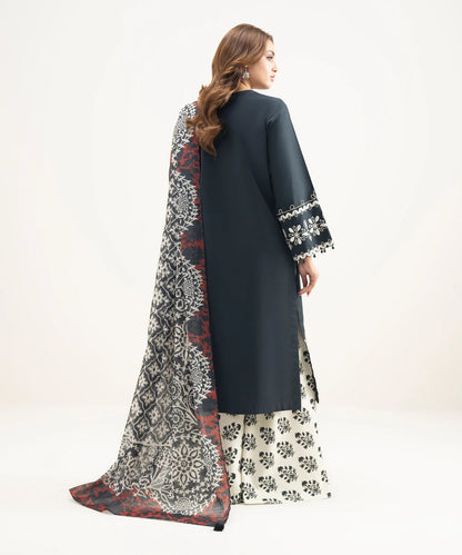 SAPPHIRE | UNSTITCHED 3 PIECE EMBROIDERED LAWN SUIT