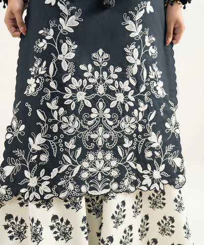 SAPPHIRE | UNSTITCHED 3 PIECE EMBROIDERED LAWN SUIT