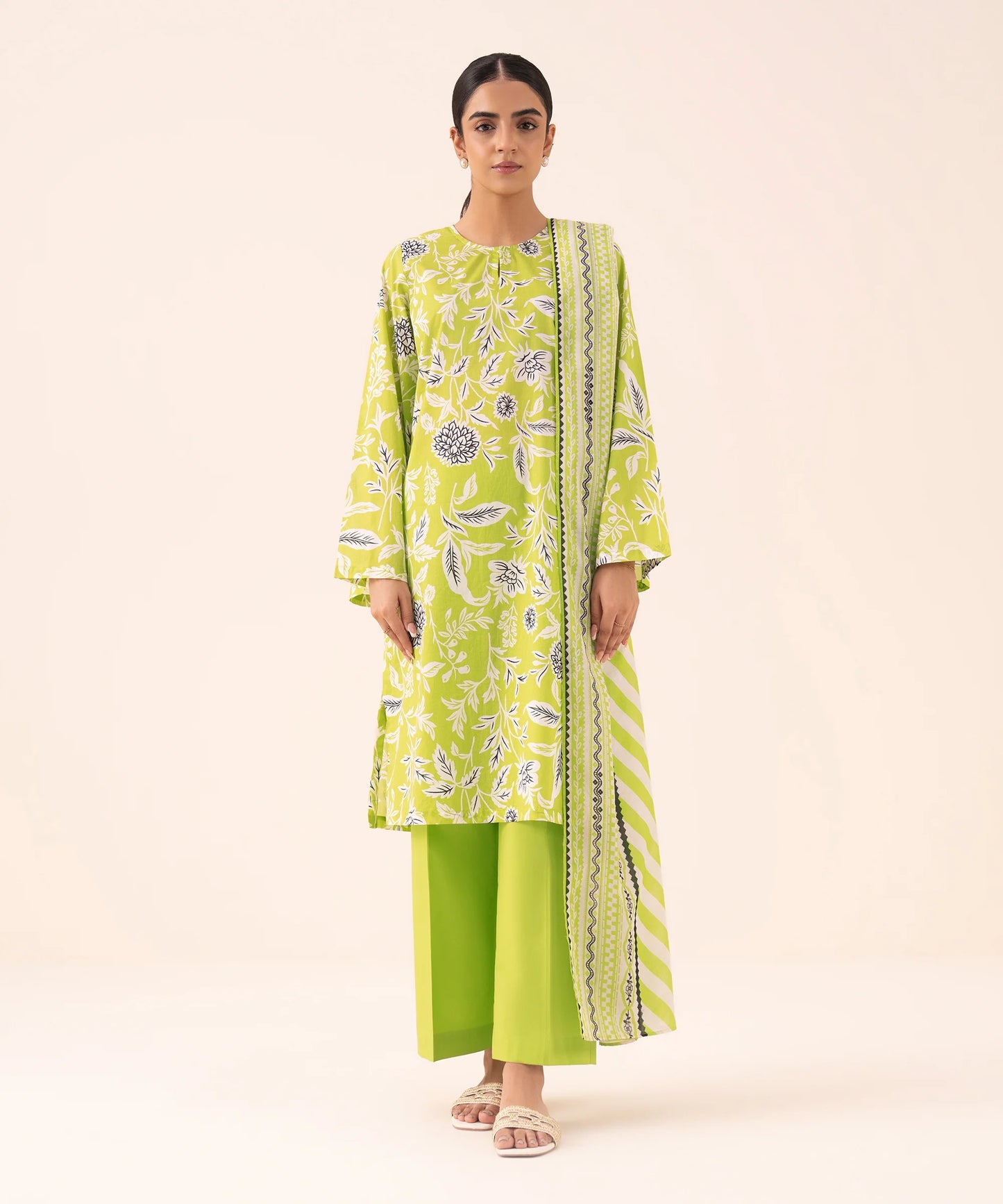 SAPPHIRE | UNSTITCHED 3 PIECE PRINTED LAWN SUIT