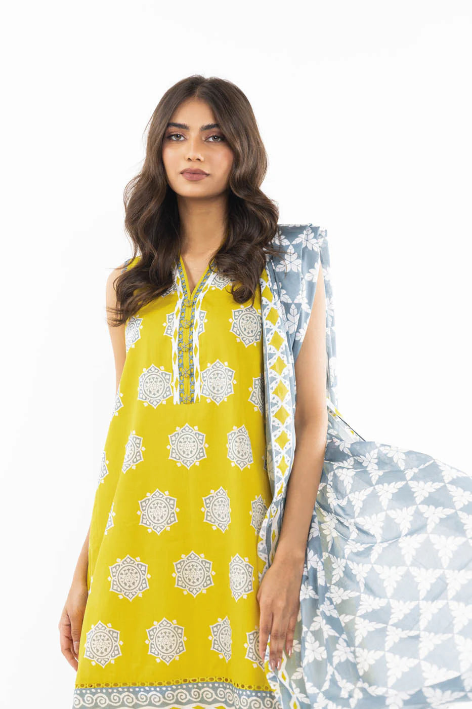 Alkaram | Unstitched 3 Pc Printed Lawn Suit With Lawn Dupatta
