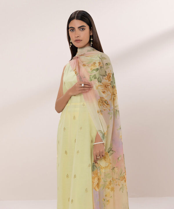 SAPPHIRE | UNSTITCHED 3 PIECE EMBROIDERED LAWN SUIT
