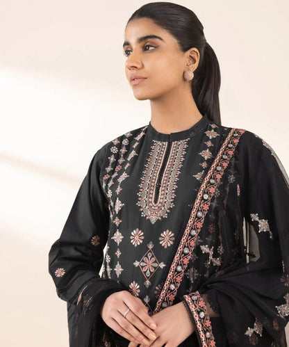 SAPPHIRE | UNSTITCHED 3 PIECE EMBROIDERED CROSSHATCH SUIT