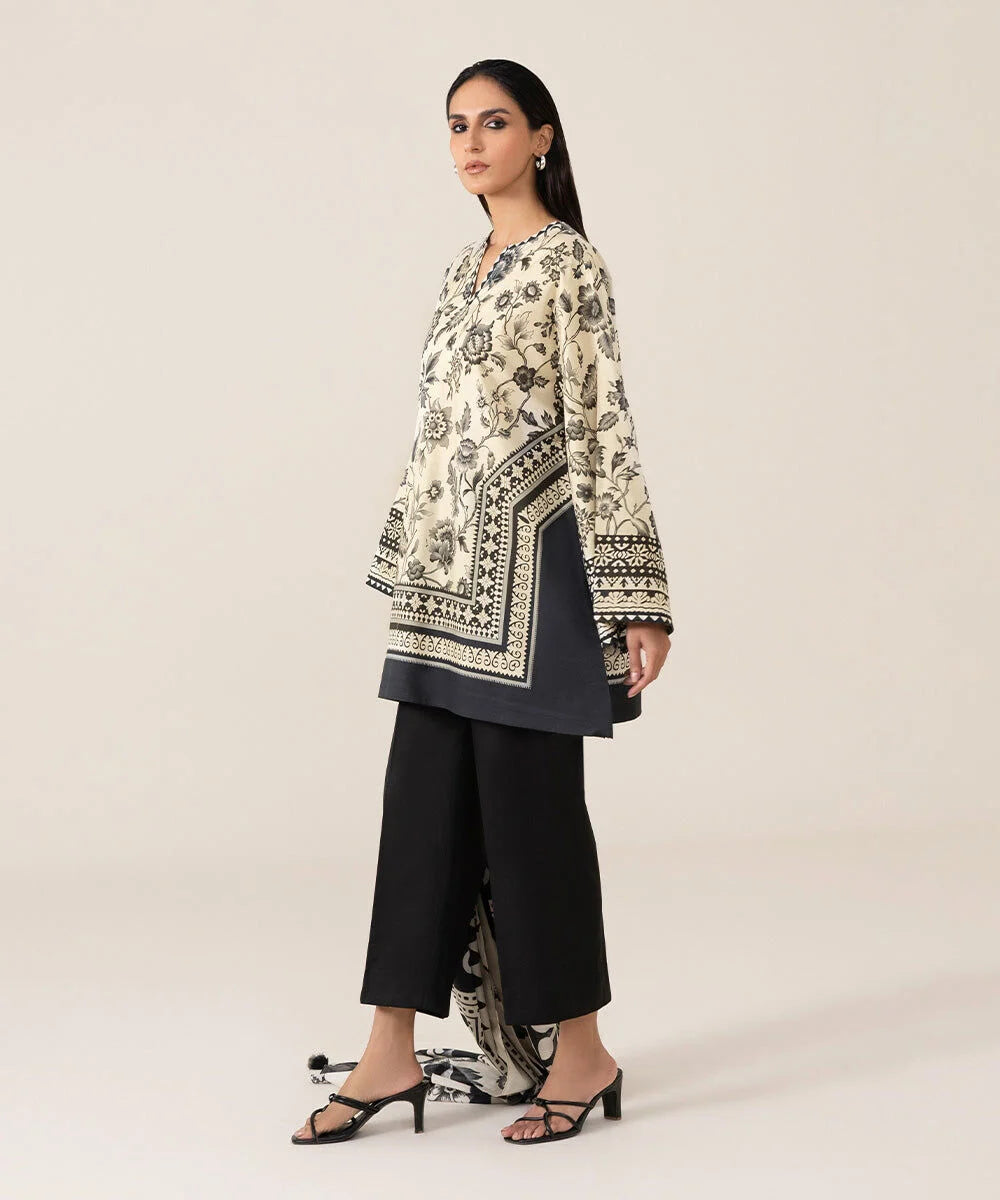 SAPPHIRE | UNSTITCHED 3 PIECE PRINTED LAWN SUIT