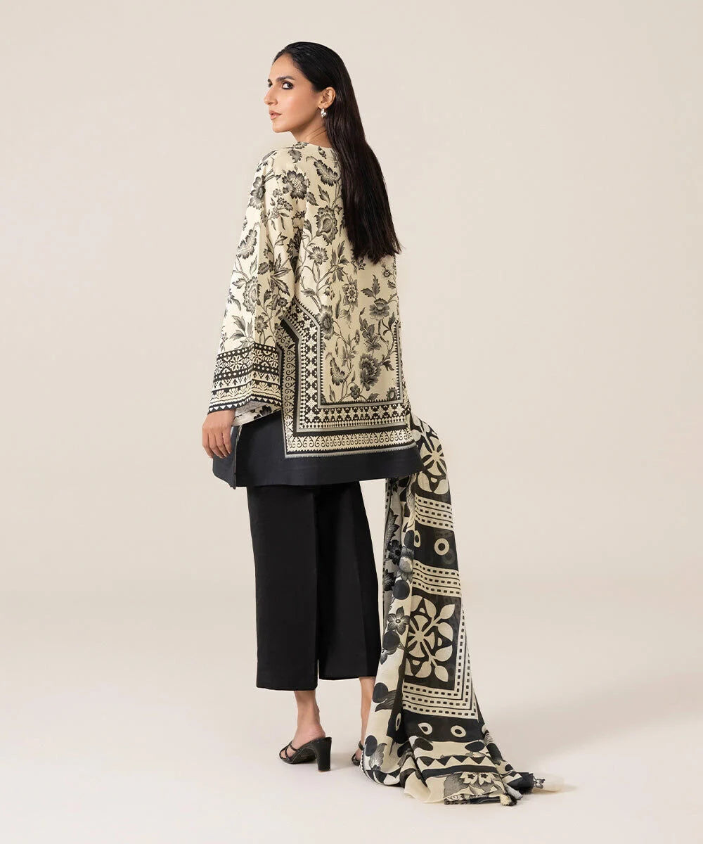 SAPPHIRE | UNSTITCHED 3 PIECE PRINTED LAWN SUIT