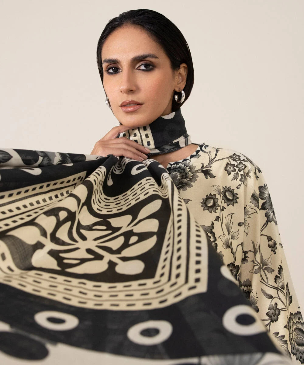 SAPPHIRE | UNSTITCHED 3 PIECE PRINTED LAWN SUIT