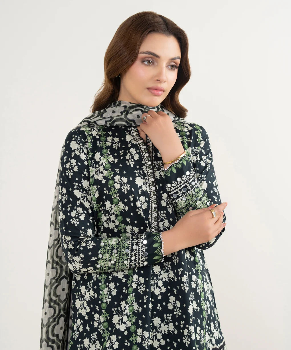 SAPPHIRE | UNSTITCHED 3 PIECE EMBROIDERED LAWN SUIT