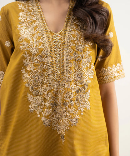 SAPPHIRE | UNSTITCHED 3 PIECE EMBROIDERED ZARI LAWN SUIT
