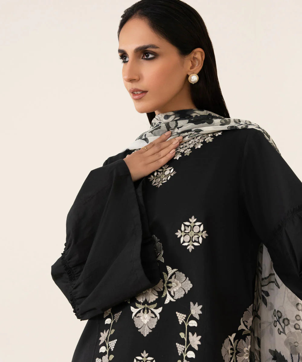 Sapphire | Unstitched 3 Piece - Embroidered Cambric Suit