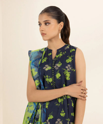 SAPPHIRE | UNSTITCHED 3 PIECE EMBROIDERED LAWN SUIT