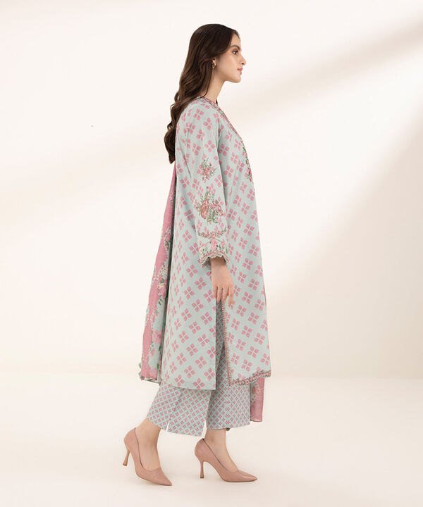 SAPPHIRE | UNSTITCHED 3 PIECE EMBROIDERED LAWN SUIT