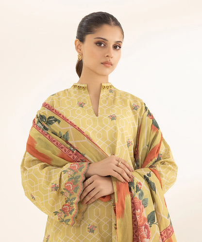 SAPPHIRE | UNSTITCHED 3 PIECE EMBROIDERED LAWN SUIT