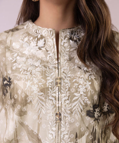 SAPPHIRE | UNSTITCHED 3 PIECE EMBROIDERED LAWN SUIT