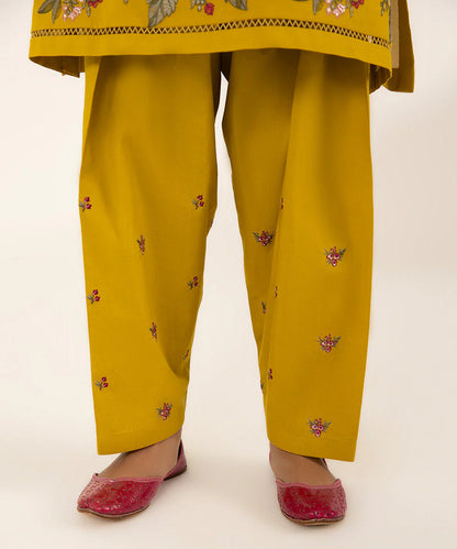 SAPPHIRE | UNSTITCHED 3 PIECE EMBROIDERED LAWN SUIT