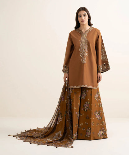 SAPPHIRE | UNSTITCHED 3 PIECE EMBROIDERED LAWN SUIT