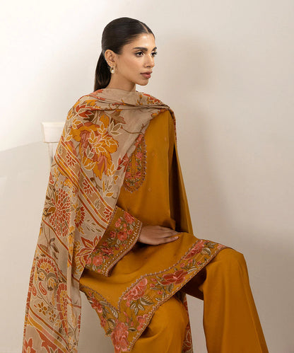 SAPPHIRE | UNSTITCHED 3 PIECE EMBROIDERED COTTON SATIN SUIT