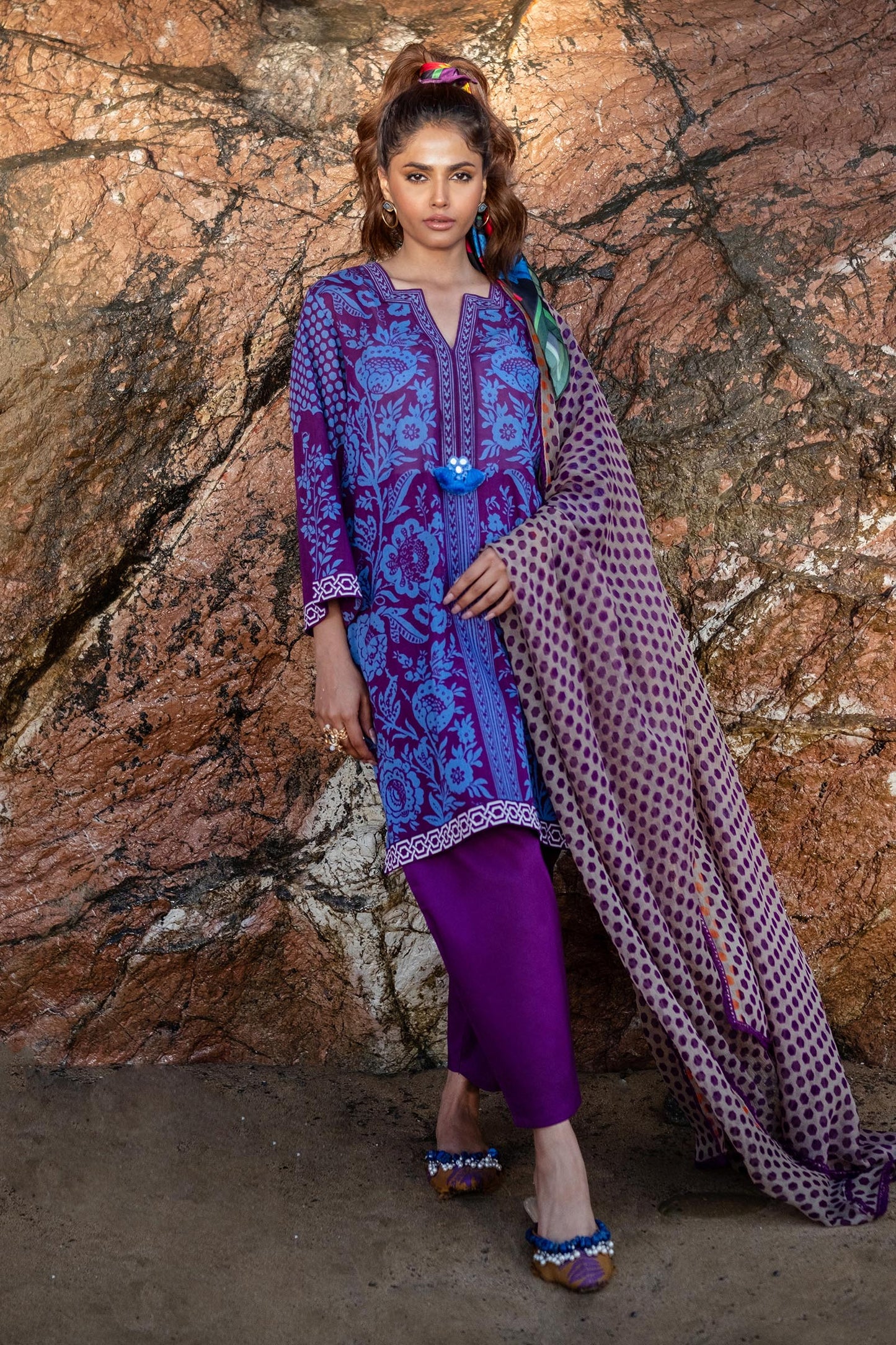 SANA SAFINAZ | MAHAY | UNSTITCHED 3 PIECE LAWN SUIT