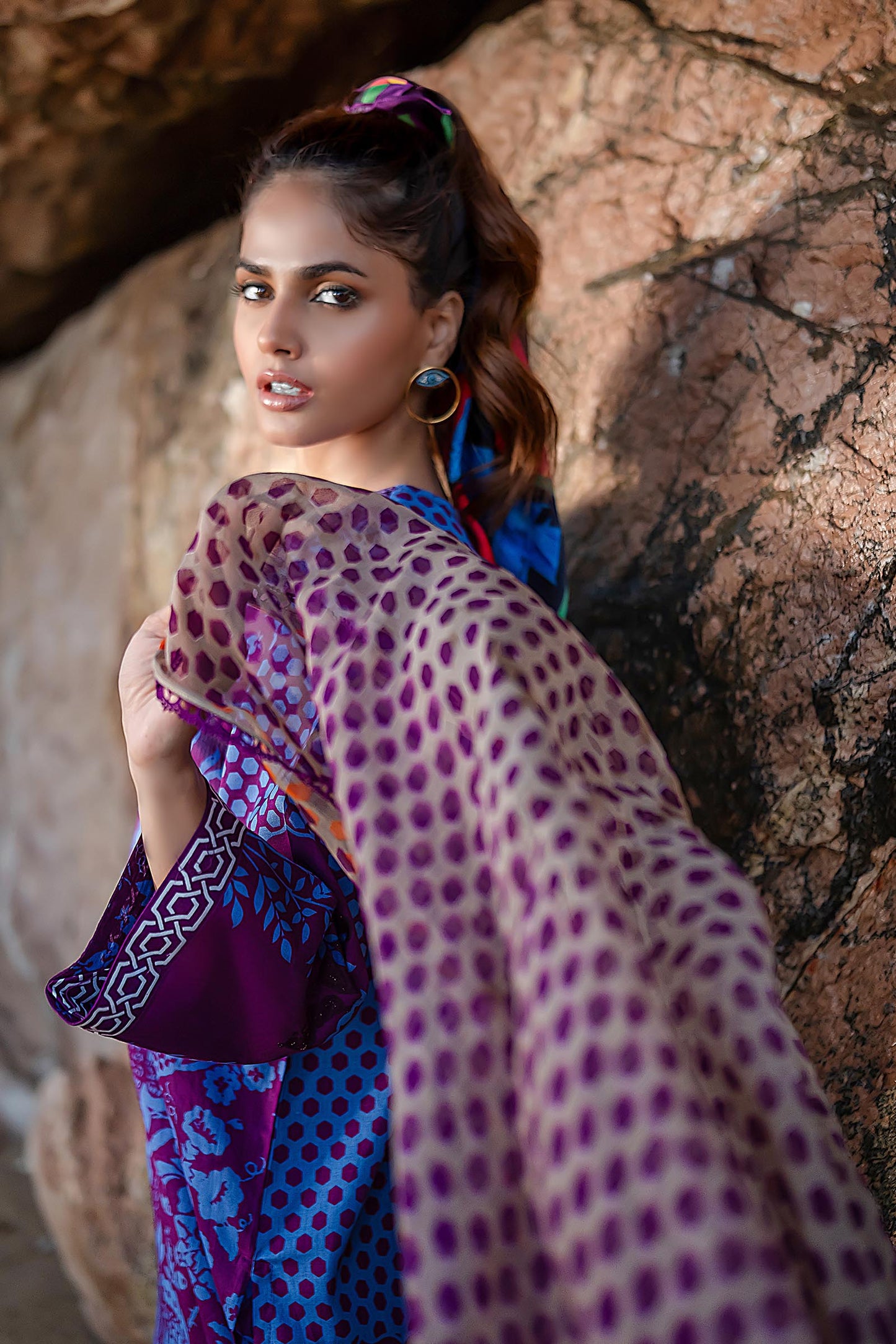 SANA SAFINAZ | MAHAY | UNSTITCHED 3 PIECE LAWN SUIT