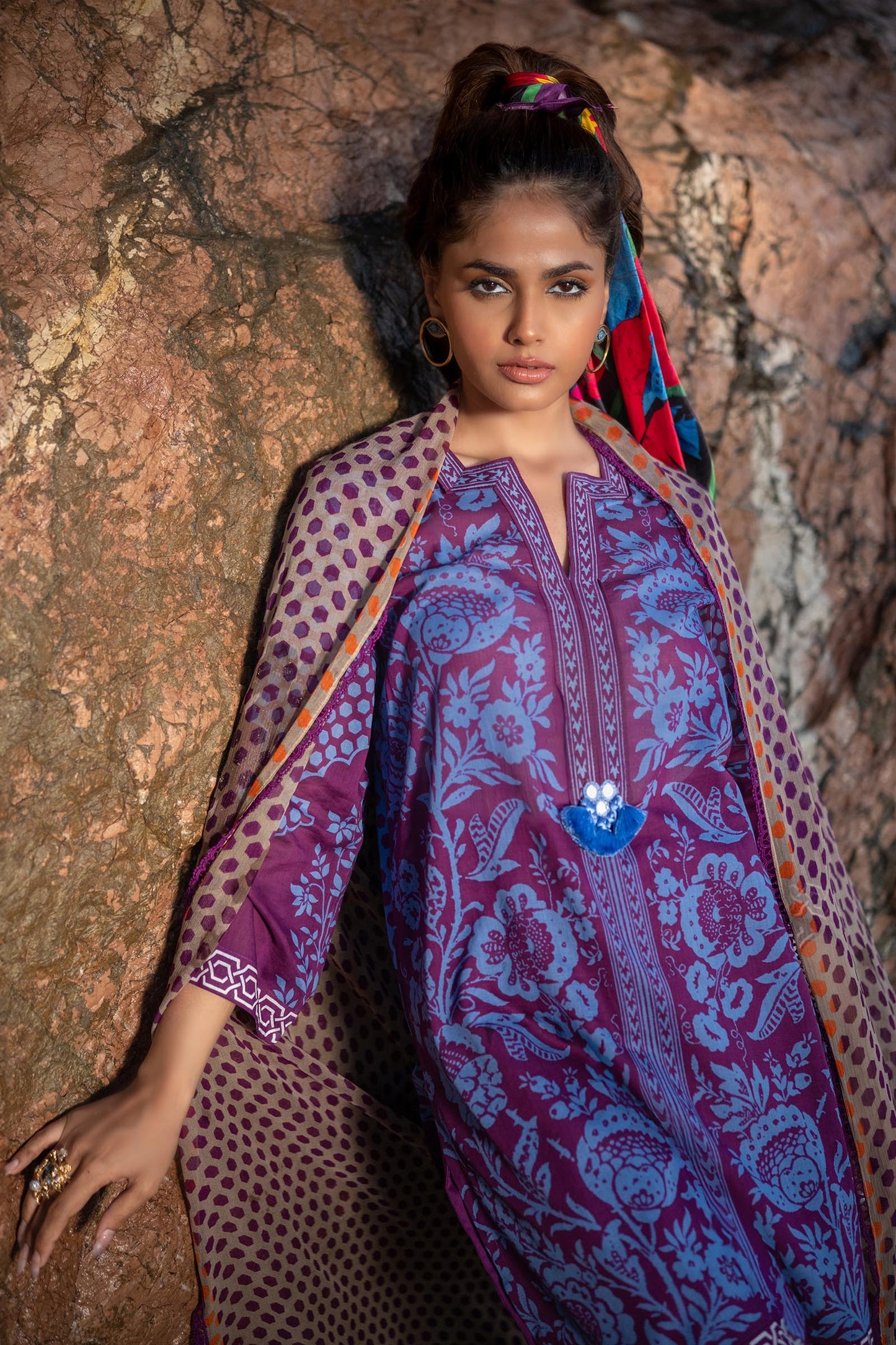 SANA SAFINAZ | MAHAY | UNSTITCHED 3 PIECE LAWN SUIT