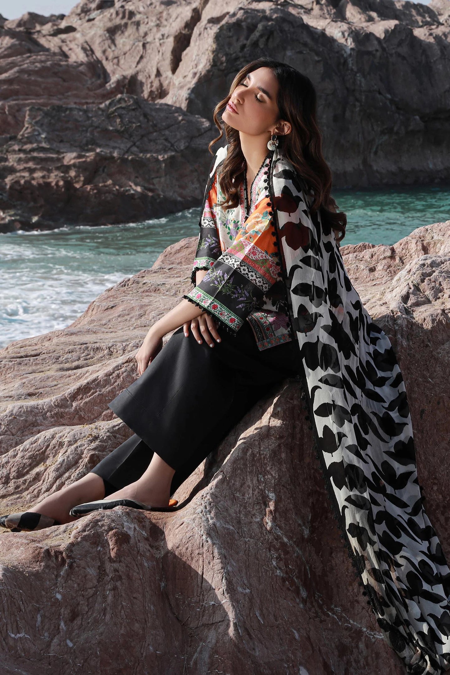 SANA SAFINAZ | MAHAY | UNSTITCHED 2 PIECE LAWN SUIT