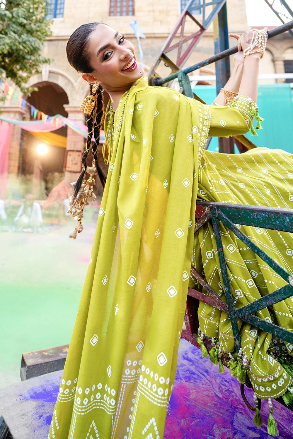 GUL AHMED | 3PC UNSTITCHED LACQUER PRINTED LAWN SUIT