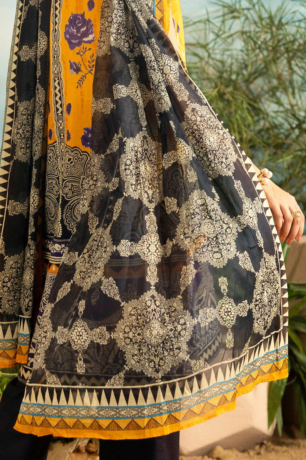 GUL AHMED | 3PC UNSTITCHED PRINTED LAWN SUIT