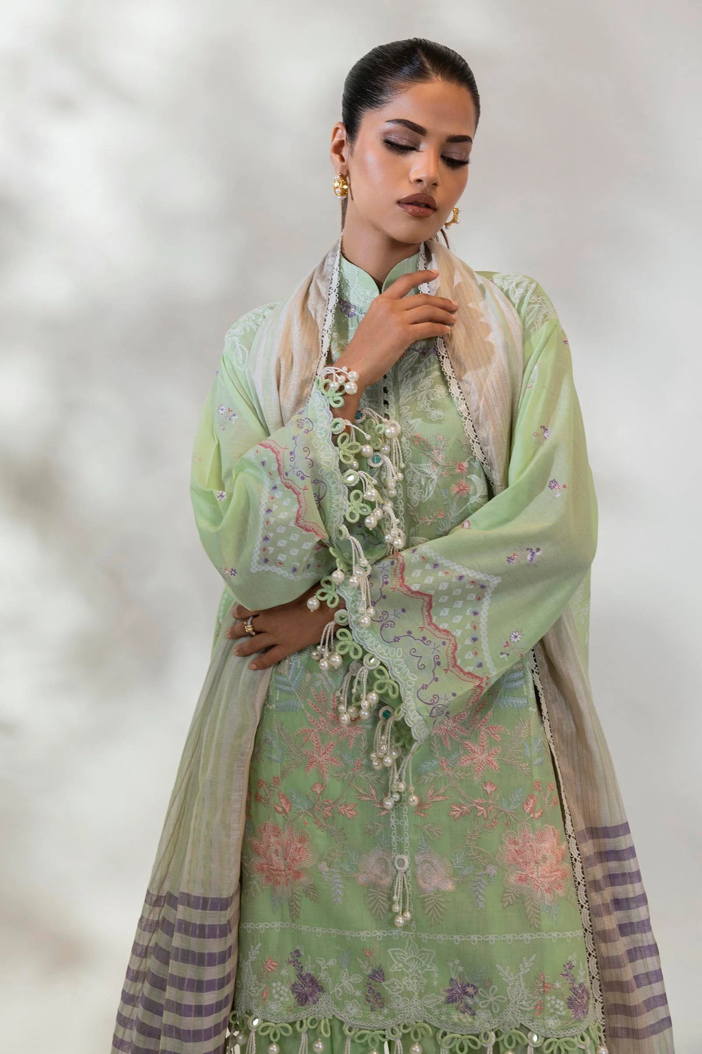 SANA SAFINAZ | UNSTITCHED MUZLIN SUMMER – 3 PIECE LAWN SUIT