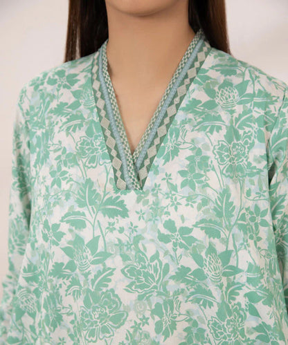 SAPPHIRE | UNSTITCHED 3 PIECE EMBROIDERED CAMBRIC SUIT